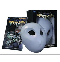 Batman The Court of Owls Mask and Book Set
