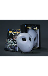 Batman The Court of Owls Mask and Book Set