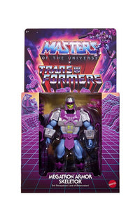 Masters of the Universe x Transformers Action Figure Megatron Armor Skeletor Exclusive 14 cm